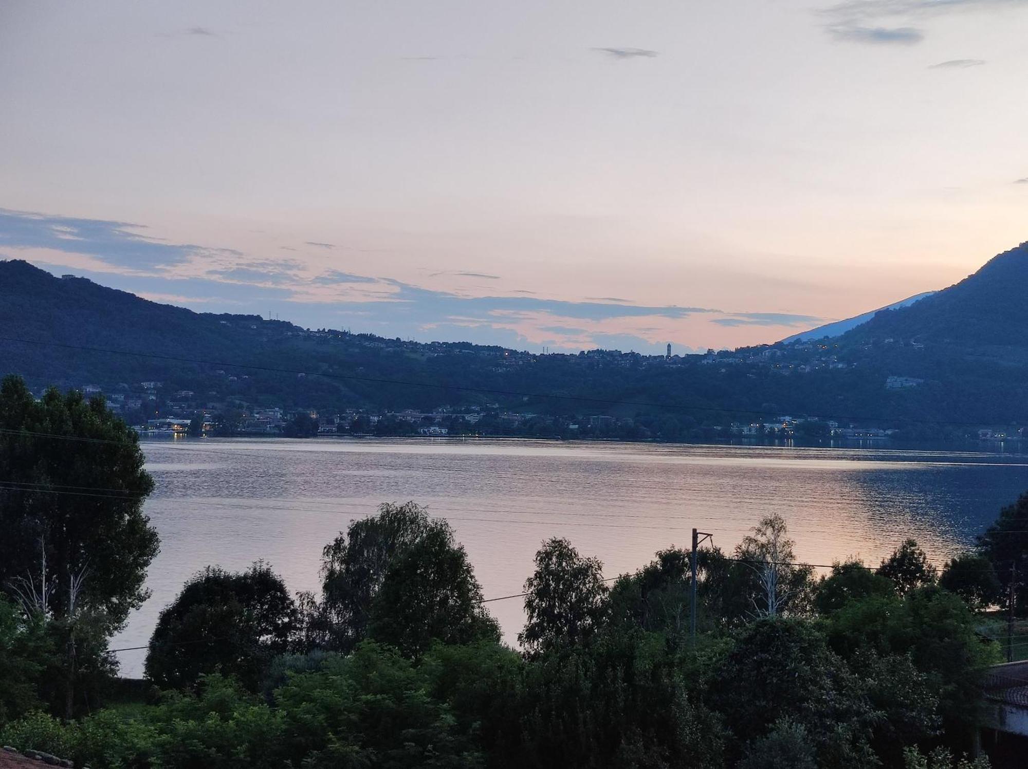 Terrazzo Sul Lago Lecco Luaran gambar