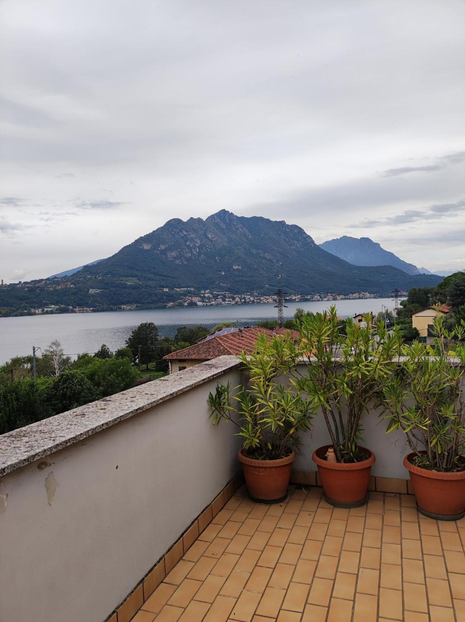 Terrazzo Sul Lago Lecco Luaran gambar